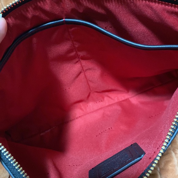 NWOT Disney Mickey x keith haring academy pouch - Picture 5 of 5